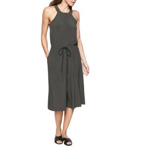 Athleta Mercer Jumpsuit Romper Size 4 Travel Casual Cropped Wide Leg Olive Comfy